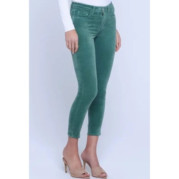 L'AGENCE Pants - NWT L'AGENCE Margot Green Velvet Skinny Jeans‎ Size 28